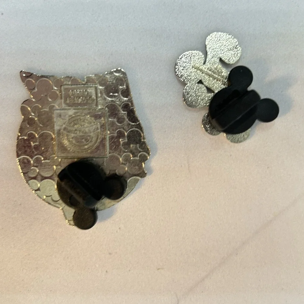 Disney Trading Pin Donald Duck‎ & Mickey 2011 Year Series Pin Authentic